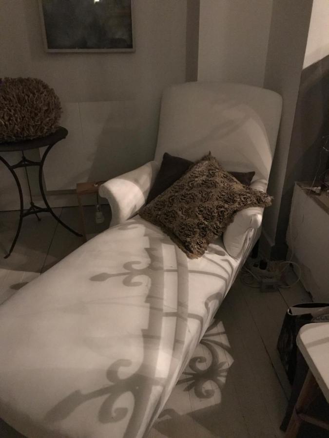 La Maison Sur La Place Penne-dʼAgenais Exteriör bild