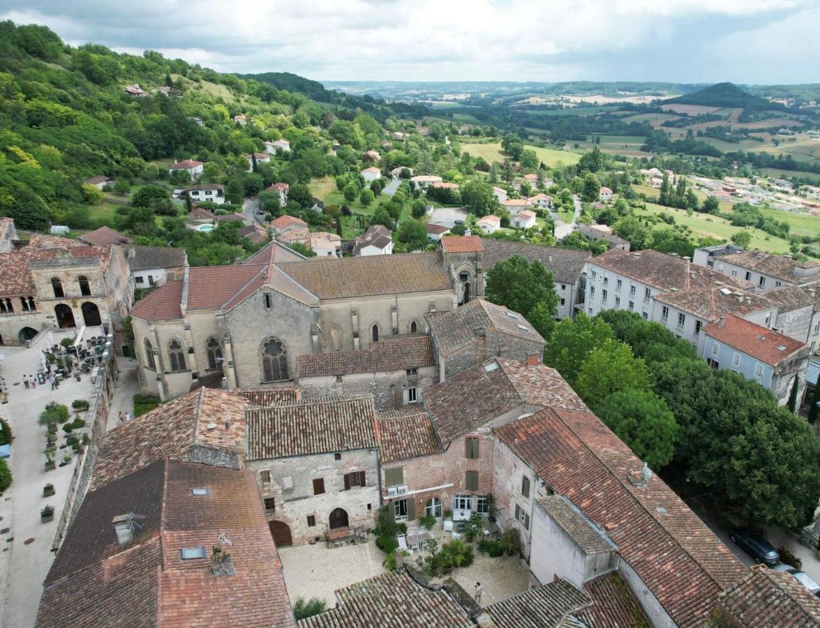 La Maison Sur La Place Penne-dʼAgenais Exteriör bild