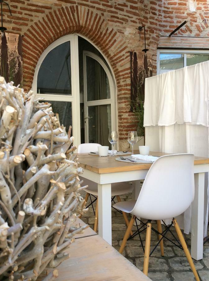 La Maison Sur La Place Penne-dʼAgenais Exteriör bild