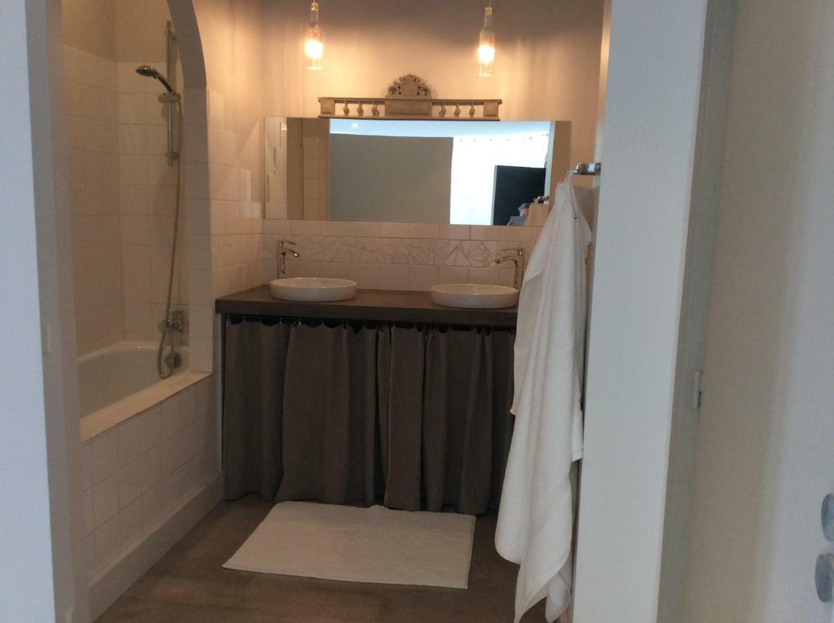 La Maison Sur La Place Penne-dʼAgenais Exteriör bild