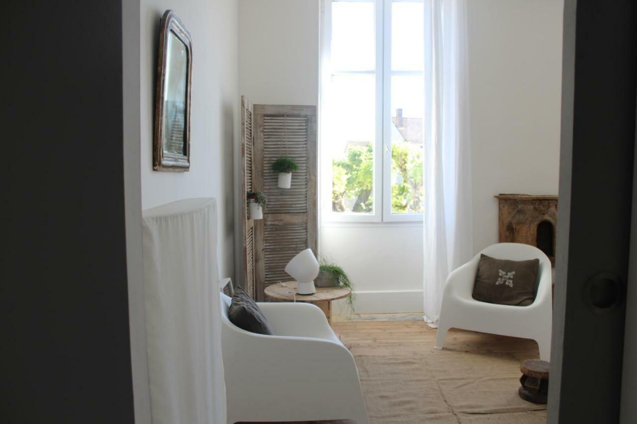 La Maison Sur La Place Penne-dʼAgenais Exteriör bild